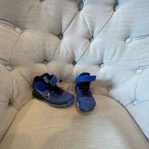 Nike Kyrie Flytrap 4